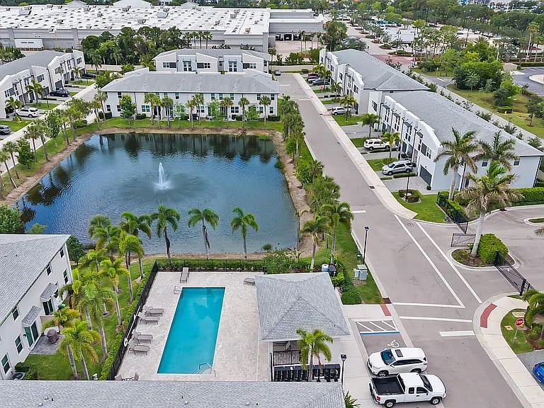Furnished Finder property 1026981_1 photo 22