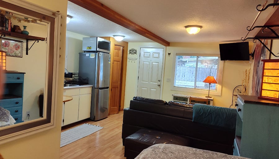 Furnished Finder property 1027059_1 photo 3