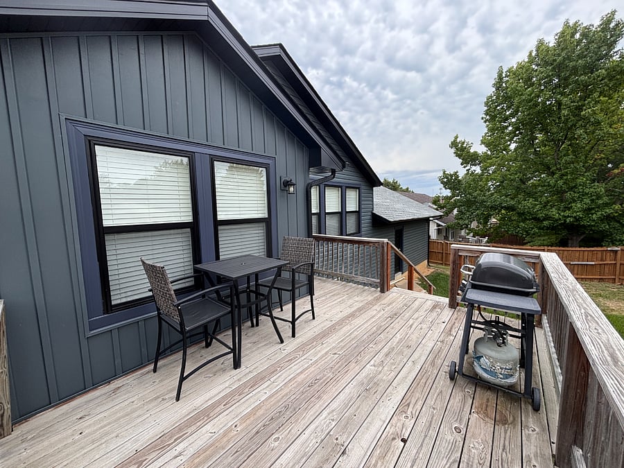 Deck, High Top, Gas Grill