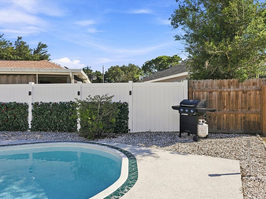 Furnished Finder property 1027186_1 photo 32