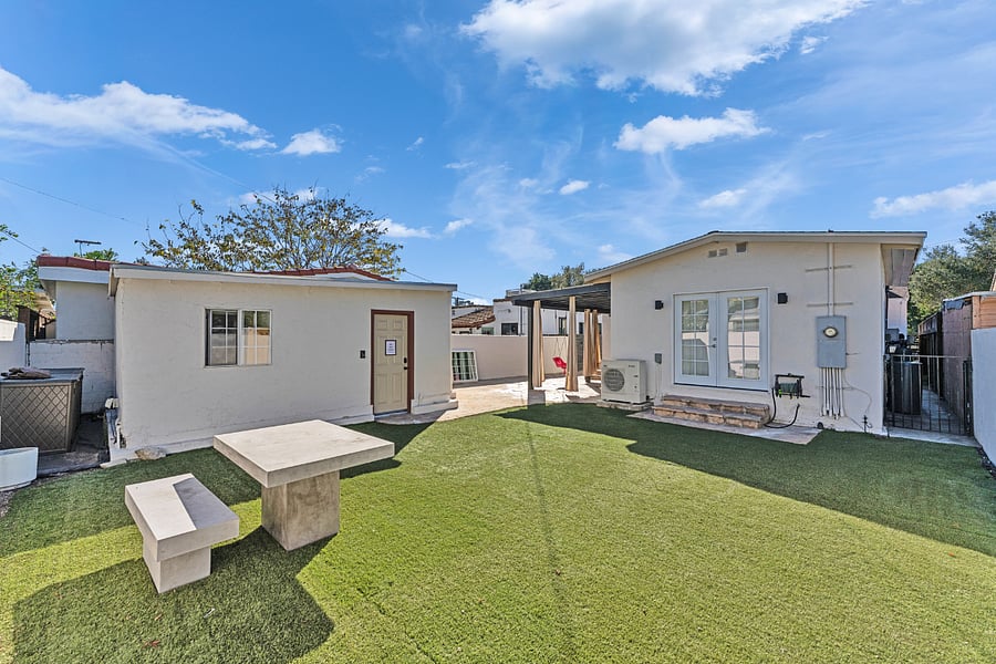 Furnished Finder property 1027187_1 photo 21