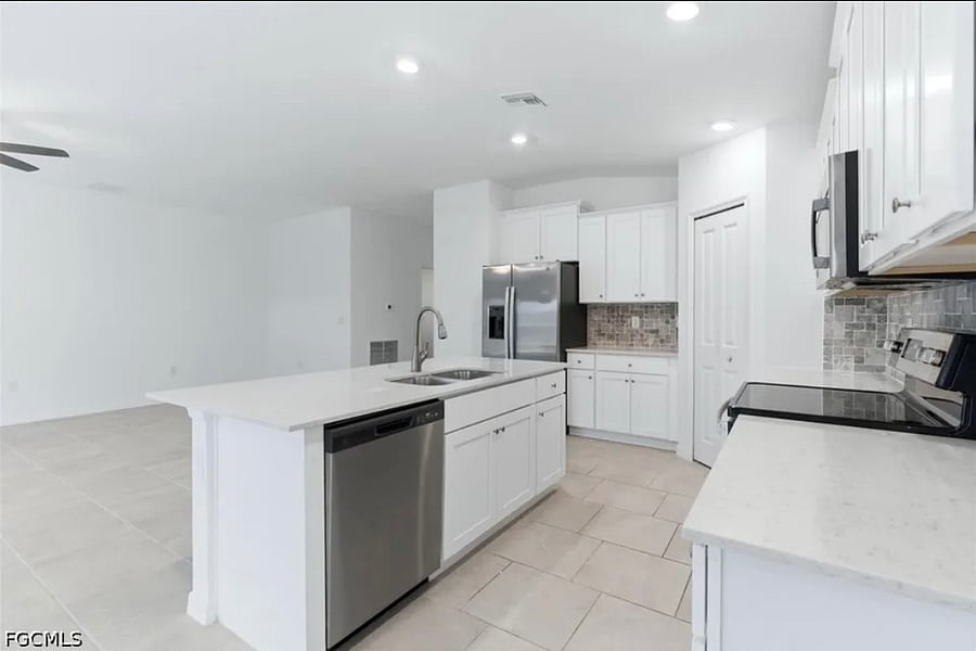 Furnished Finder property 1027192_1 photo 3