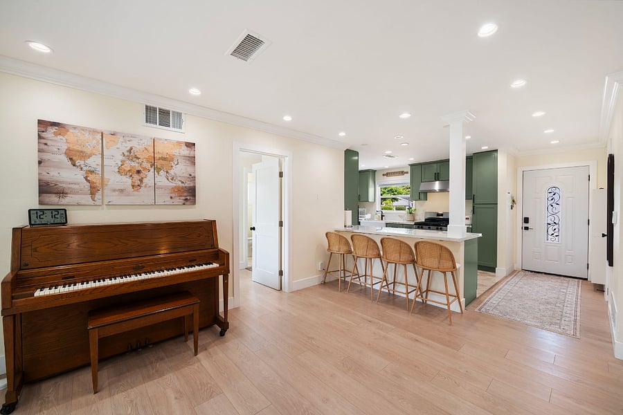 Furnished Finder property 1027230_2 photo 6