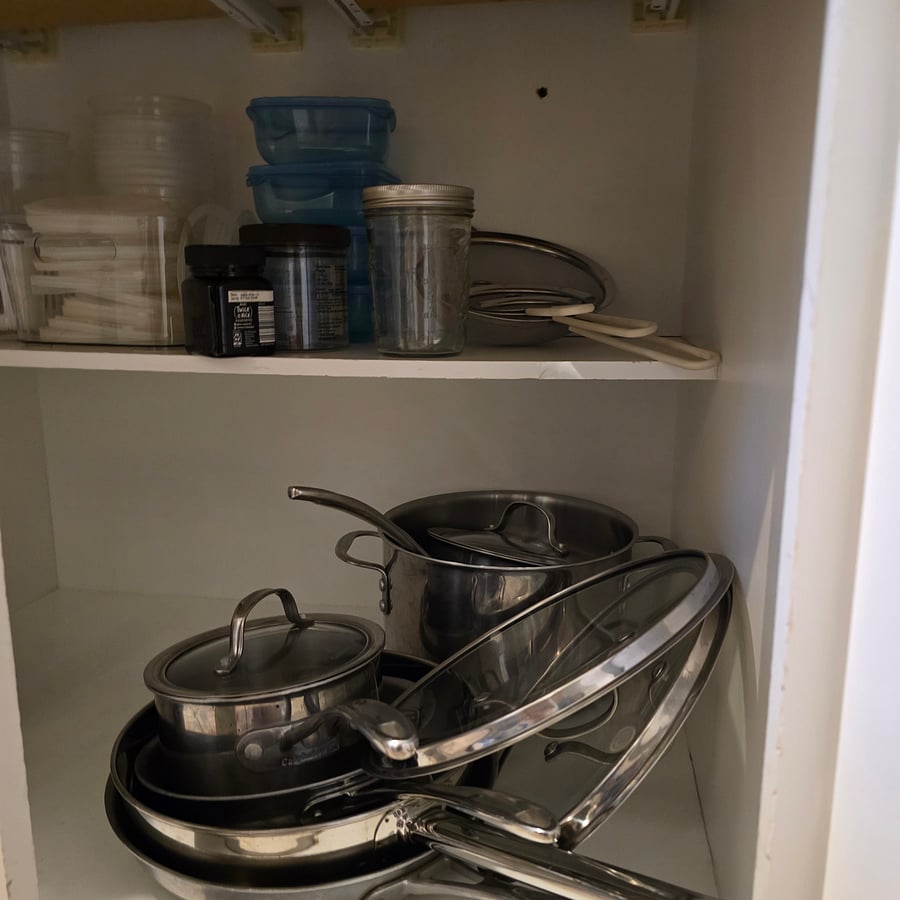 Pots, frying pans, & storage containers