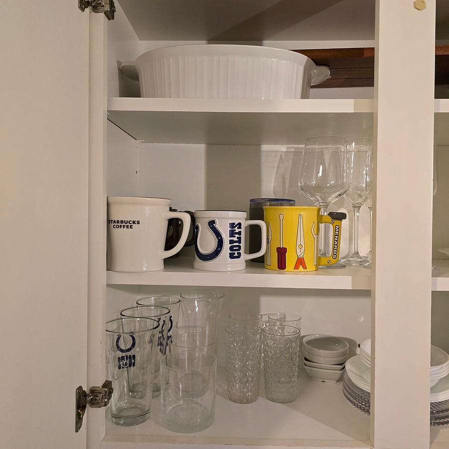 Mugs, glasses, and bake ware