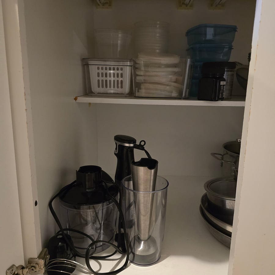Blender and storage containers