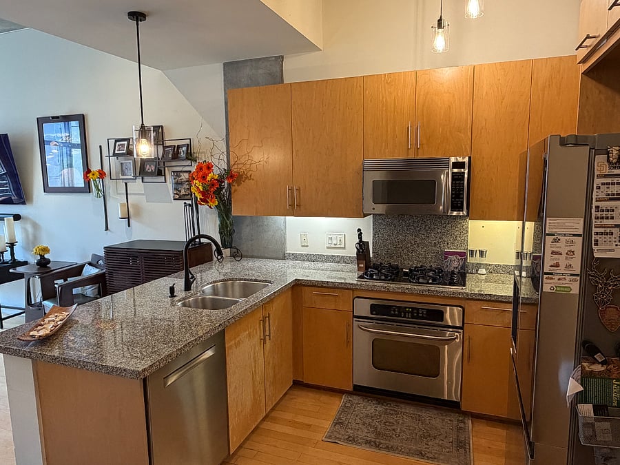 Furnished Finder property 1027410_1 photo 2