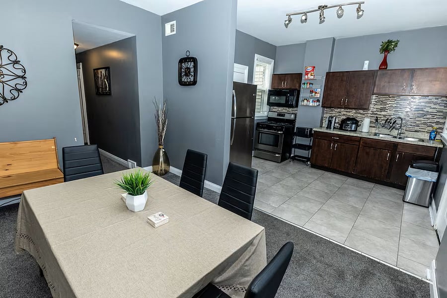 Furnished Finder property 1027477_1 photo 15
