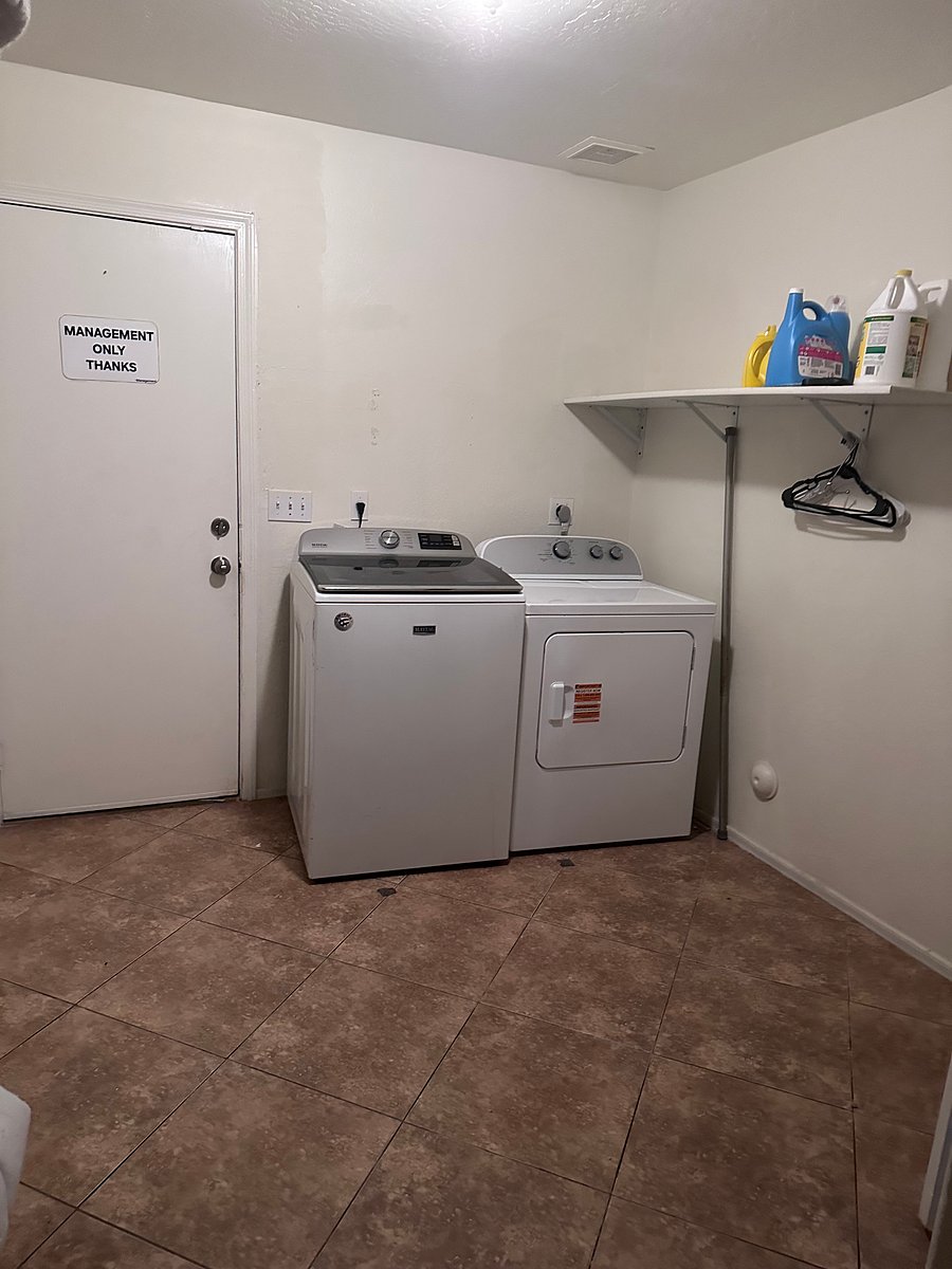 Furnished Finder property 1027497_1 photo 9