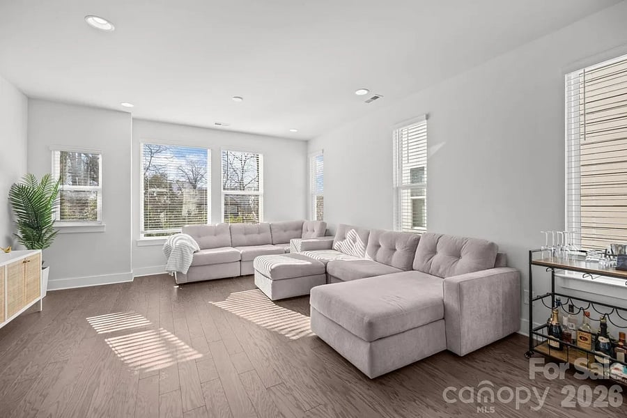 Furnished Finder property 1027521_1 photo 6