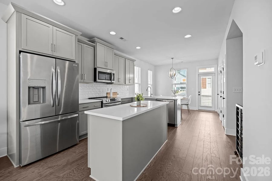 Furnished Finder property 1027521_1 photo 13