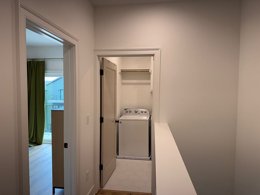 Furnished Finder property 1027558_1 photo 30