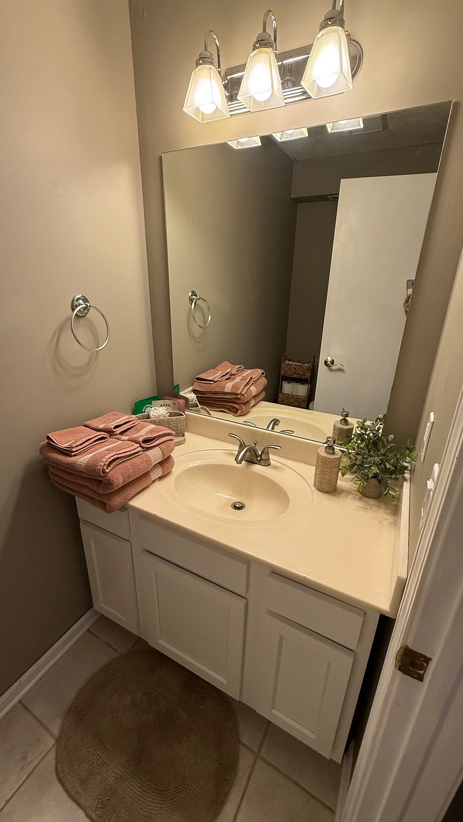Furnished Finder property 1027564_1 photo 7