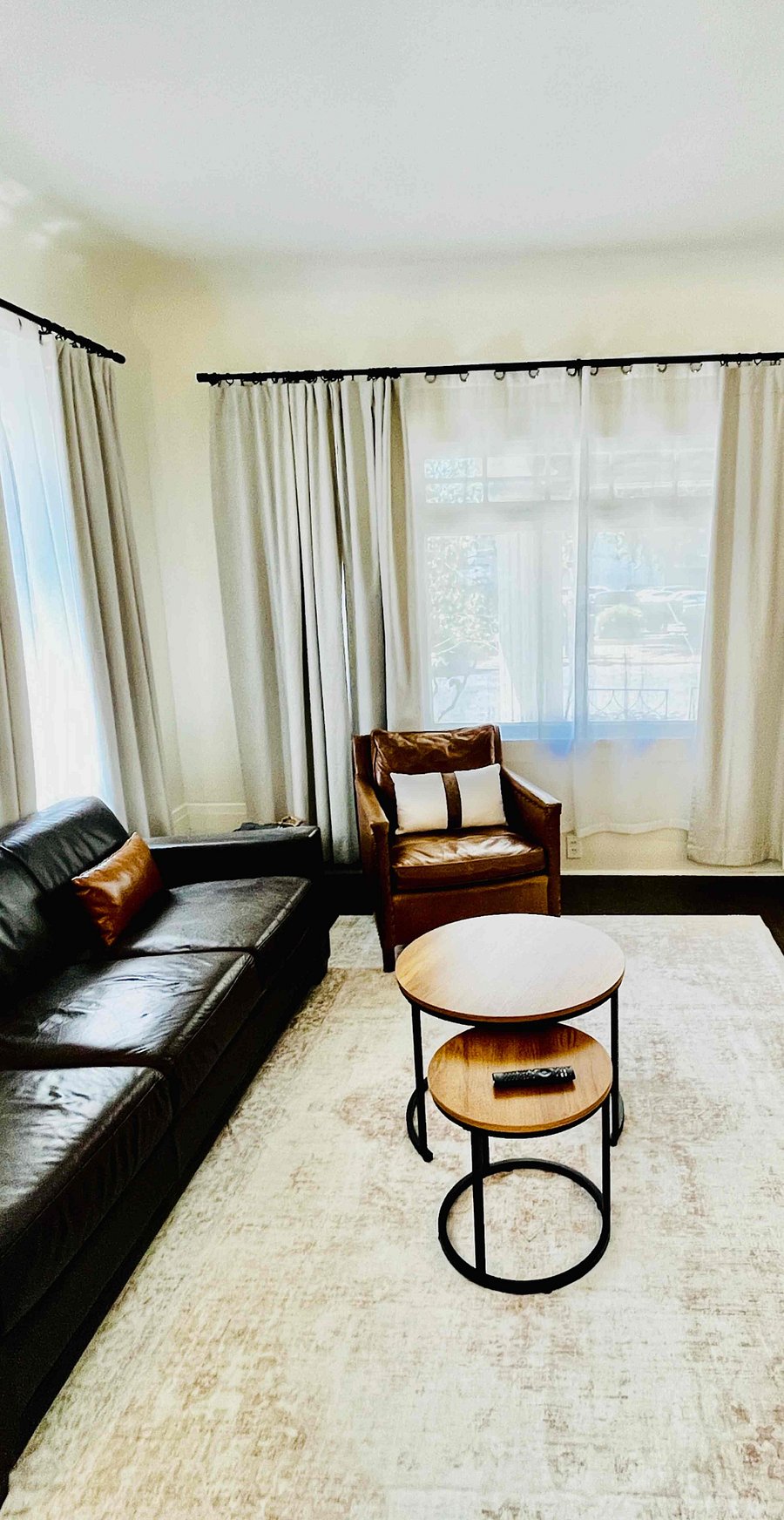 Furnished Finder property 1027585_1 photo 2