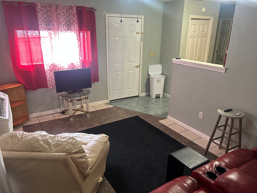 Furnished Finder property 1027589_1 photo 4