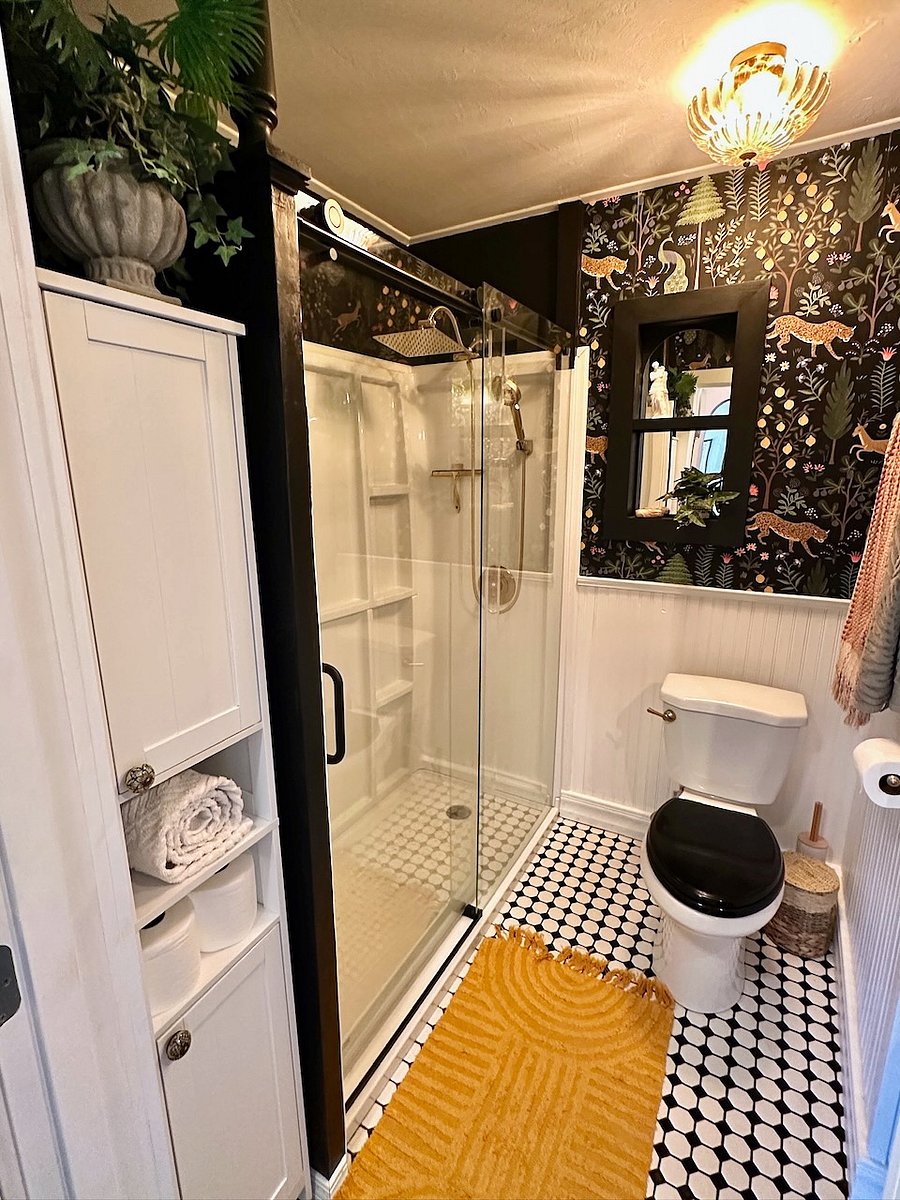 Three quarter bathroom, recently remodeled