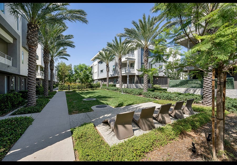 Furnished Finder property 1027630_1 photo 23