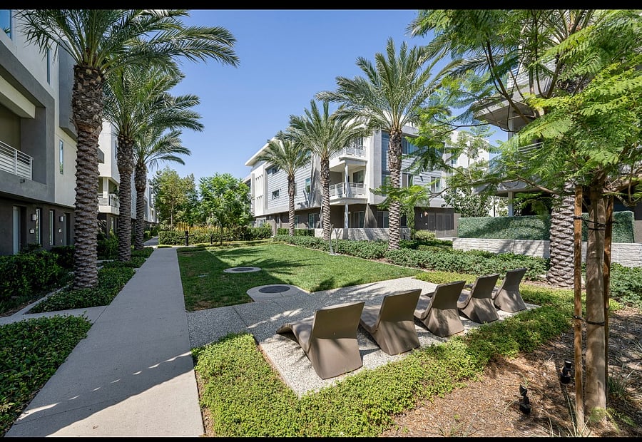 Furnished Finder property 1027630_1 photo 24