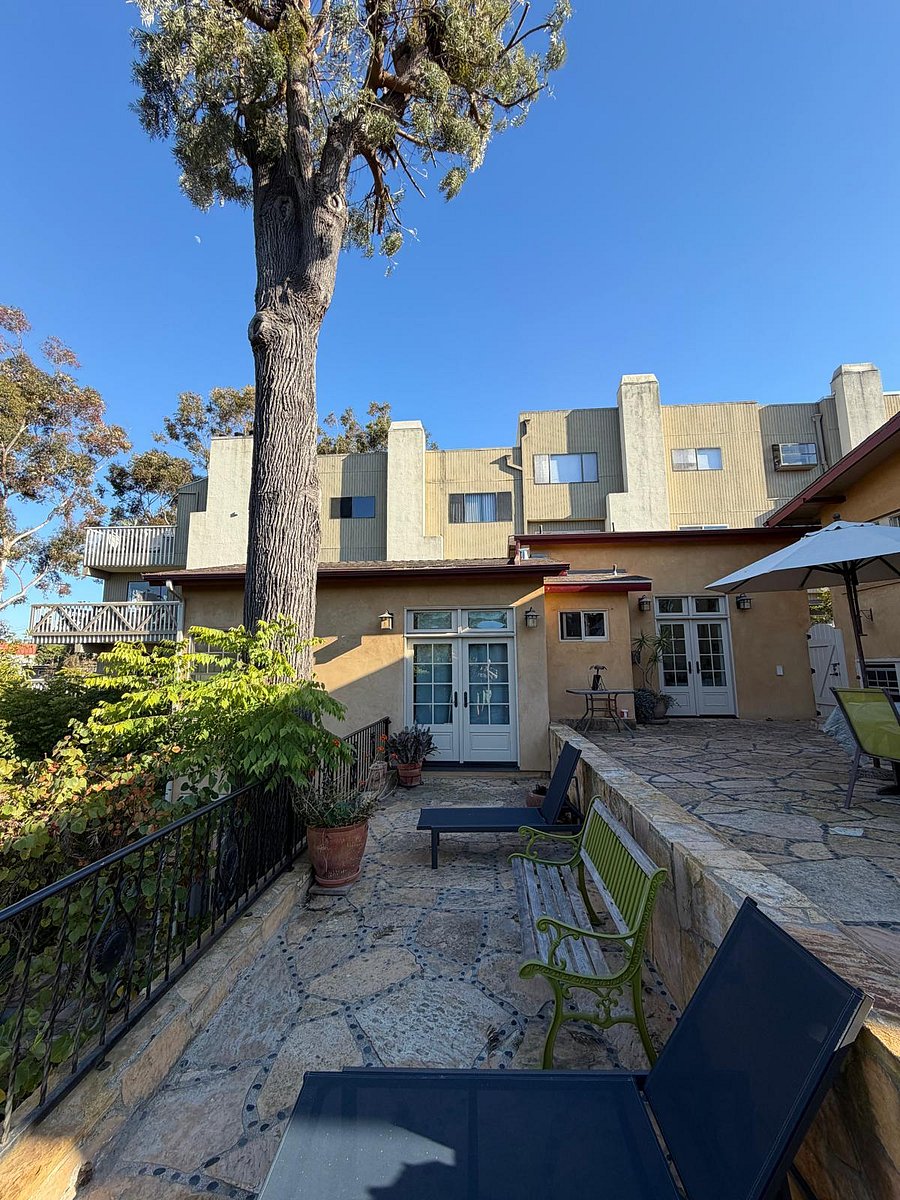 Furnished Finder property 1027671_1 photo 12