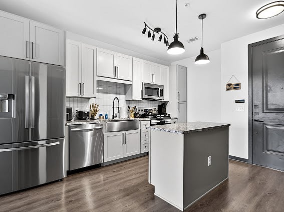 Furnished Finder property 1027674_1 photo 3