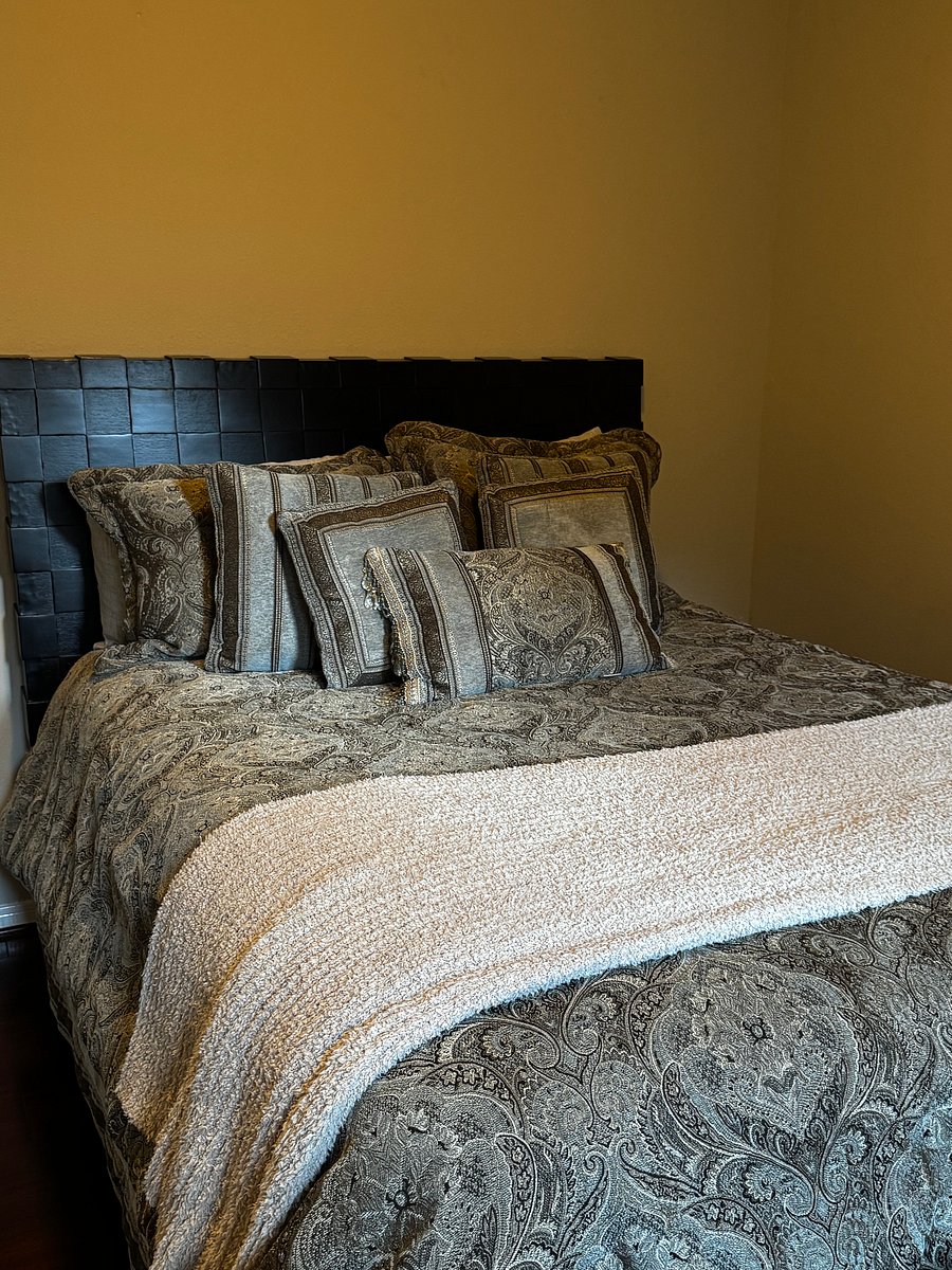 Furnished Finder property 1027688_1 photo 16