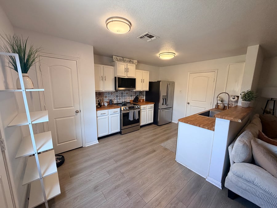 Furnished Finder property 1027705_1 photo 4