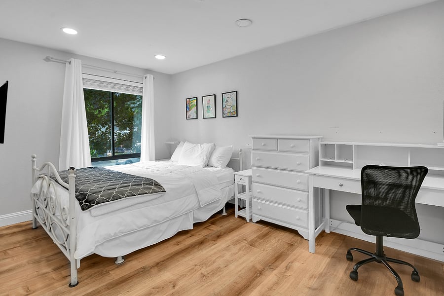 Furnished Finder property 1027708_1 photo 14