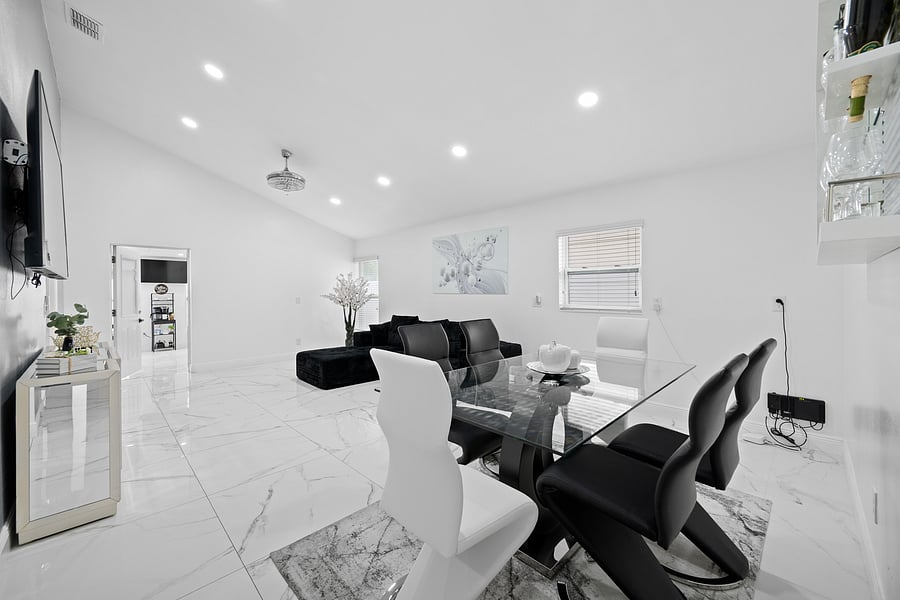 Furnished Finder property 1027724_1 photo 49