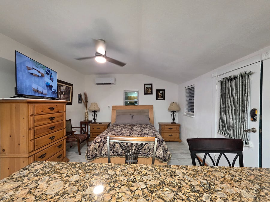 Furnished Finder property 1027725_1 photo 2