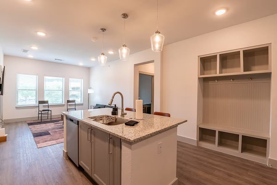 Furnished Finder property 1027767_1 photo 10