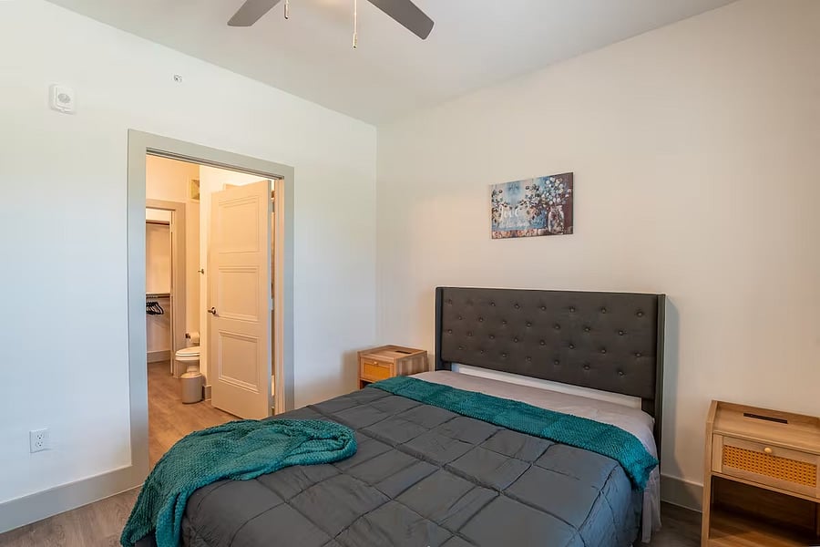 Furnished Finder property 1027767_1 photo 3