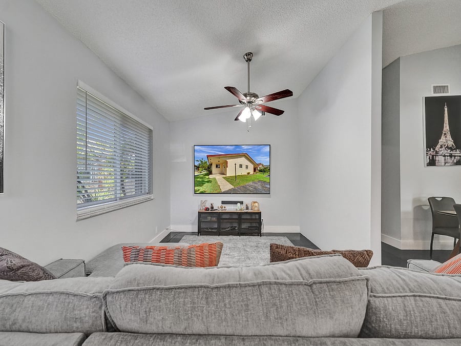 Furnished Finder property 1027777_1 photo 18