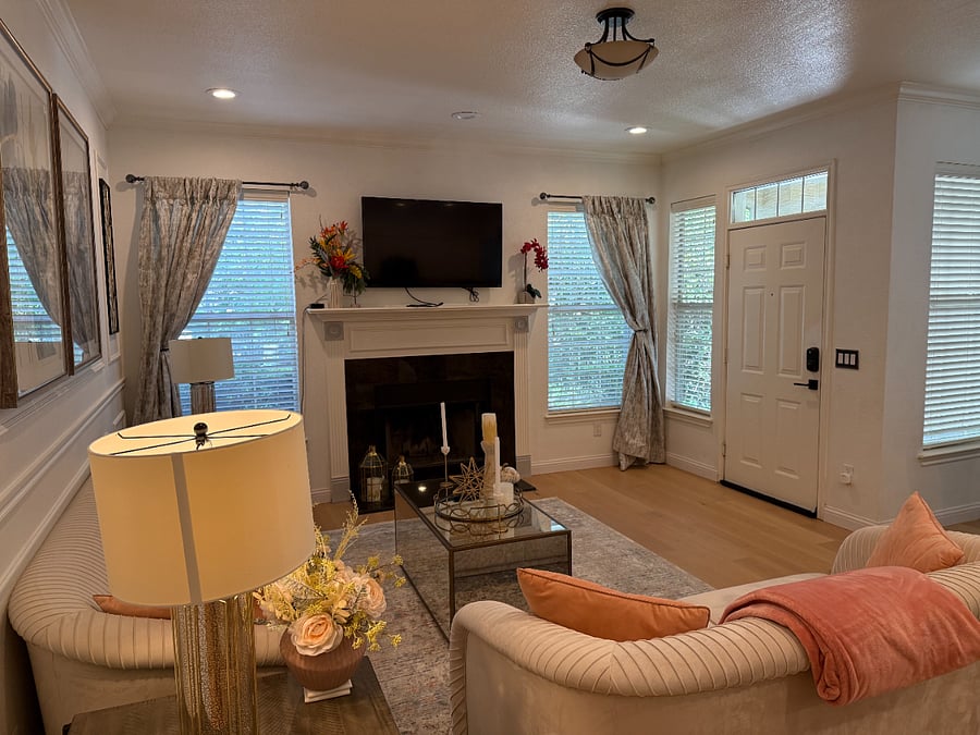 Furnished Finder property 1027778_1 photo 3