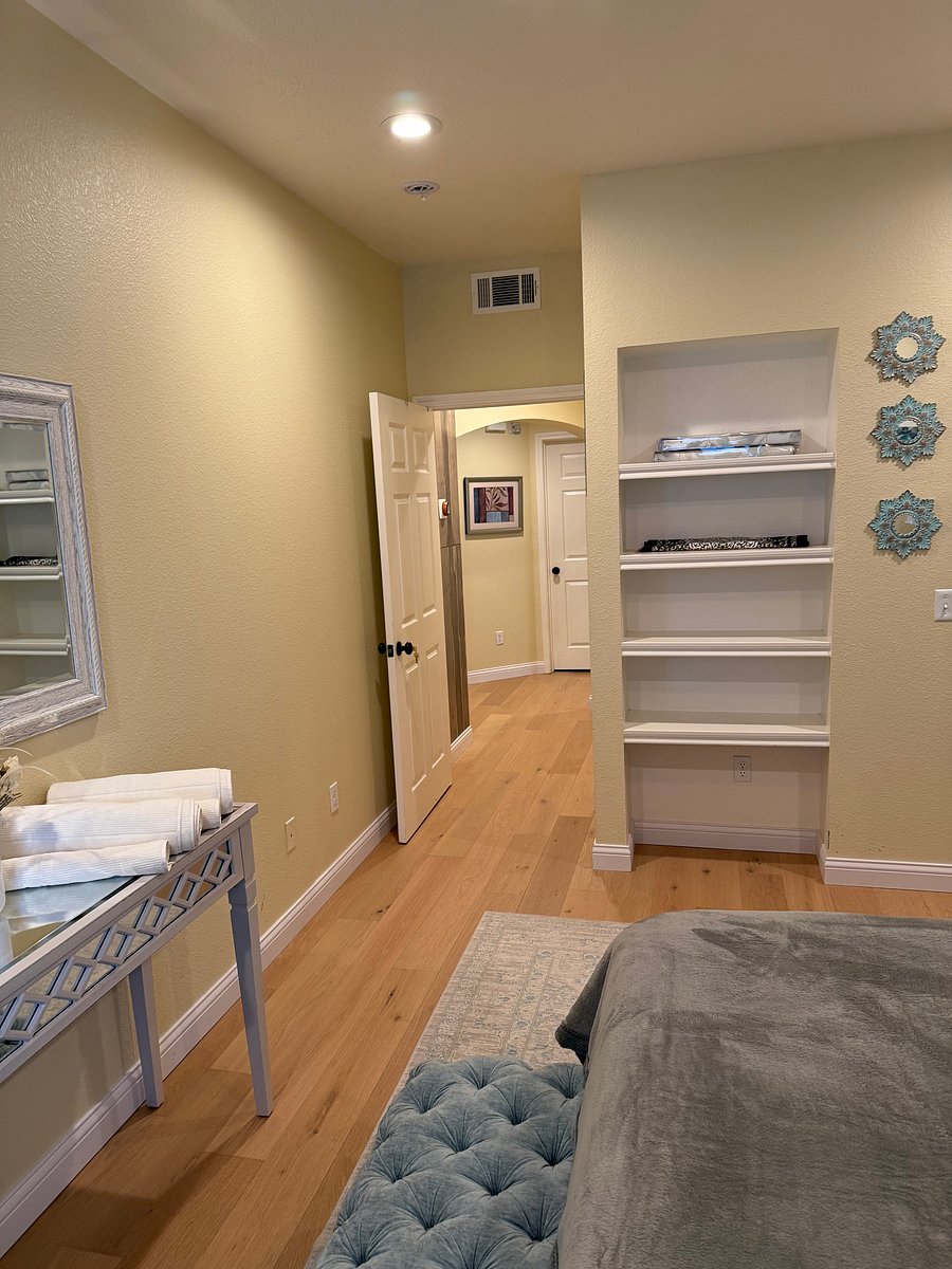 Furnished Finder property 1027778_1 photo 14