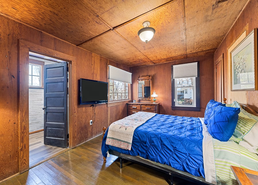 Bedroom 2 with King Bed
