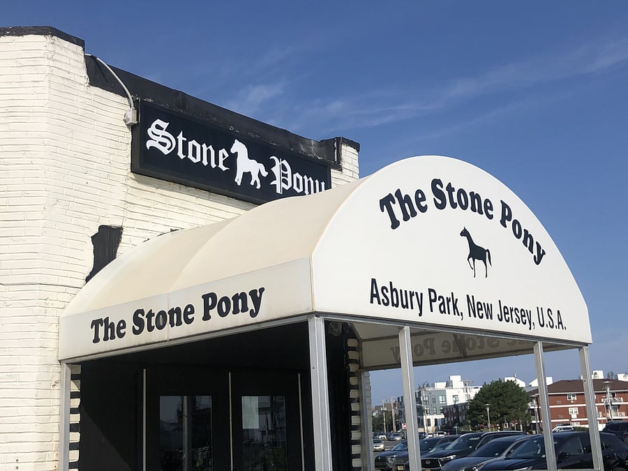 Legendary Stone Pony