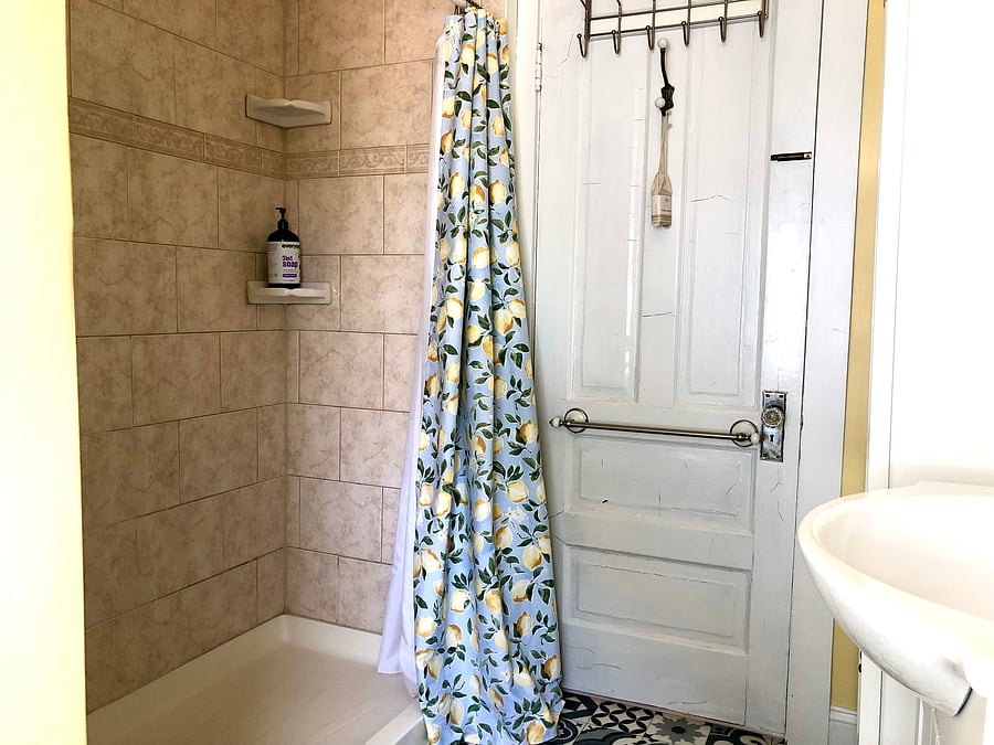 Shower in upstairs bathroom