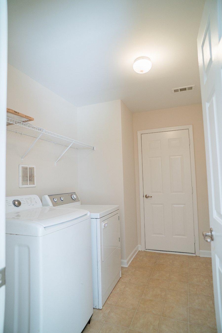 Furnished Finder property 1027811_1 photo 6
