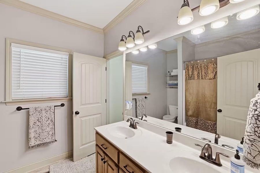 Masterbath and closet