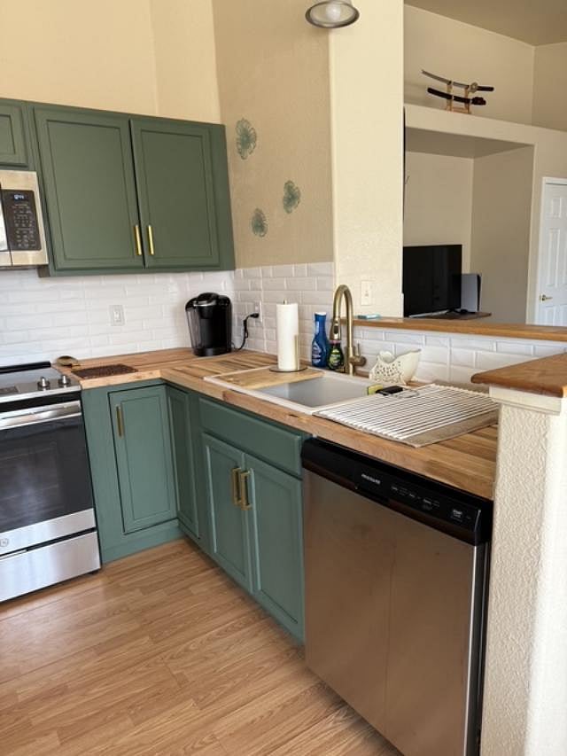 Furnished Finder property 1027839_1 photo 6