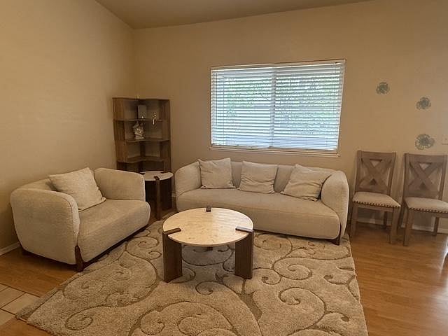 Furnished Finder property 1027839_1 photo 18