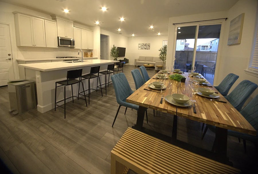 Furnished Finder property 1027868_1 photo 3