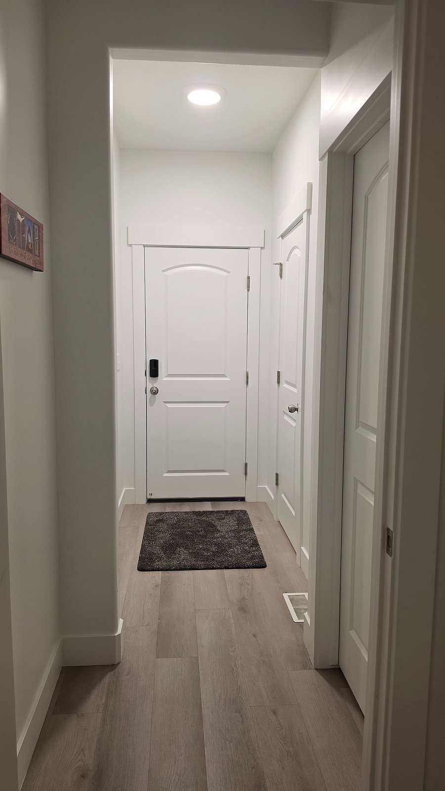 Back entry way to garage