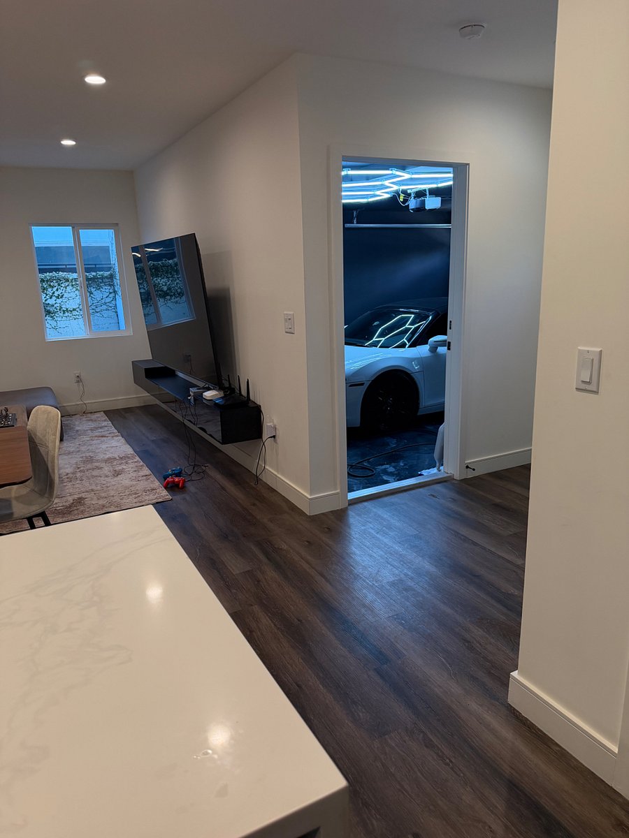 Furnished Finder property 1027891_1 photo 47
