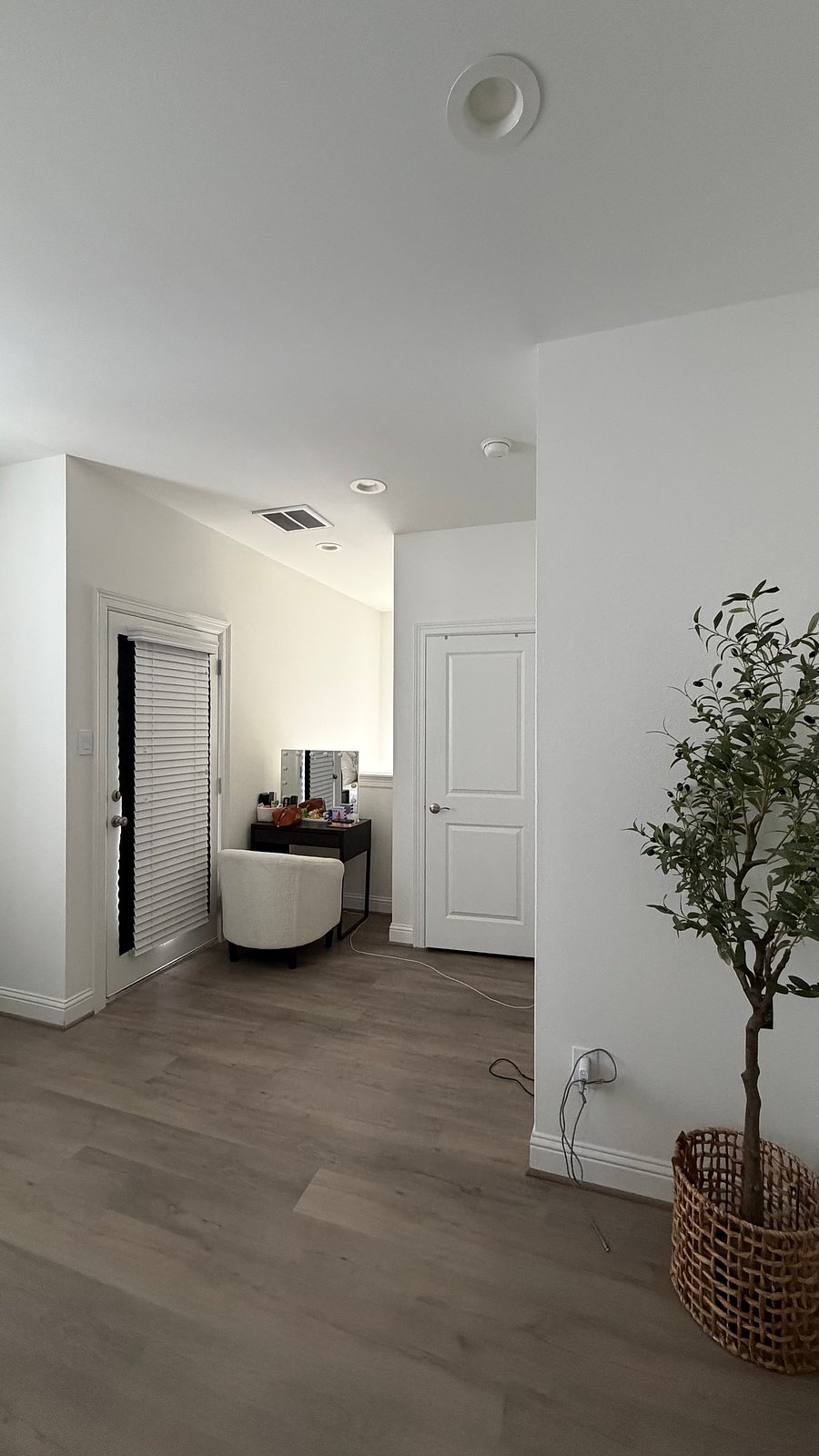 Furnished Finder property 1027895_1 photo 11