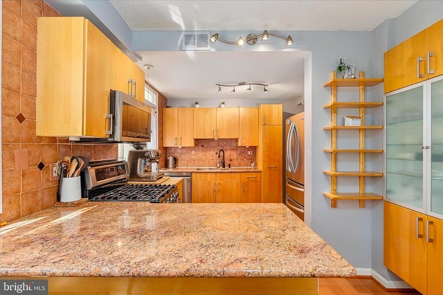 Furnished Finder property 1027937_1 photo 4