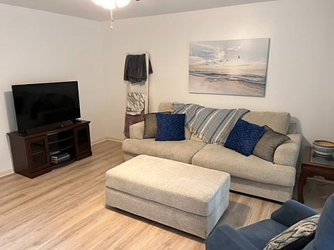 Furnished Finder property 1027956_1 photo 3