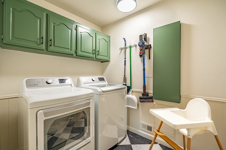 Laundry room off kitchen