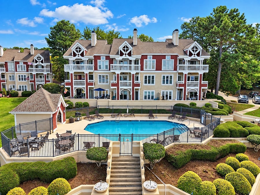 Pool is generally open from May to September