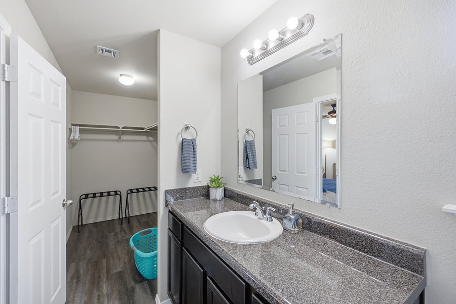 Furnished Finder property 1028018_1 photo 15